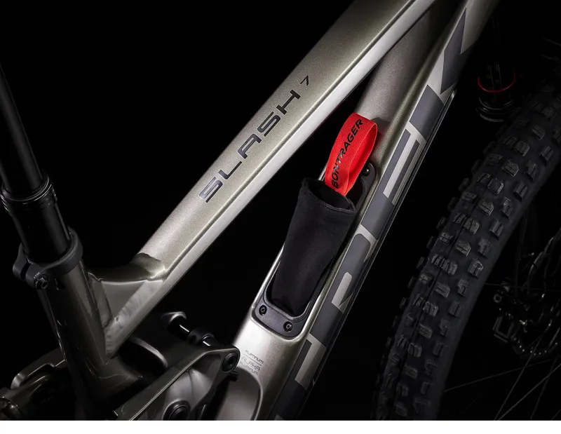 Trek Slash 7 Trail Mountain Bike in Mercury-6